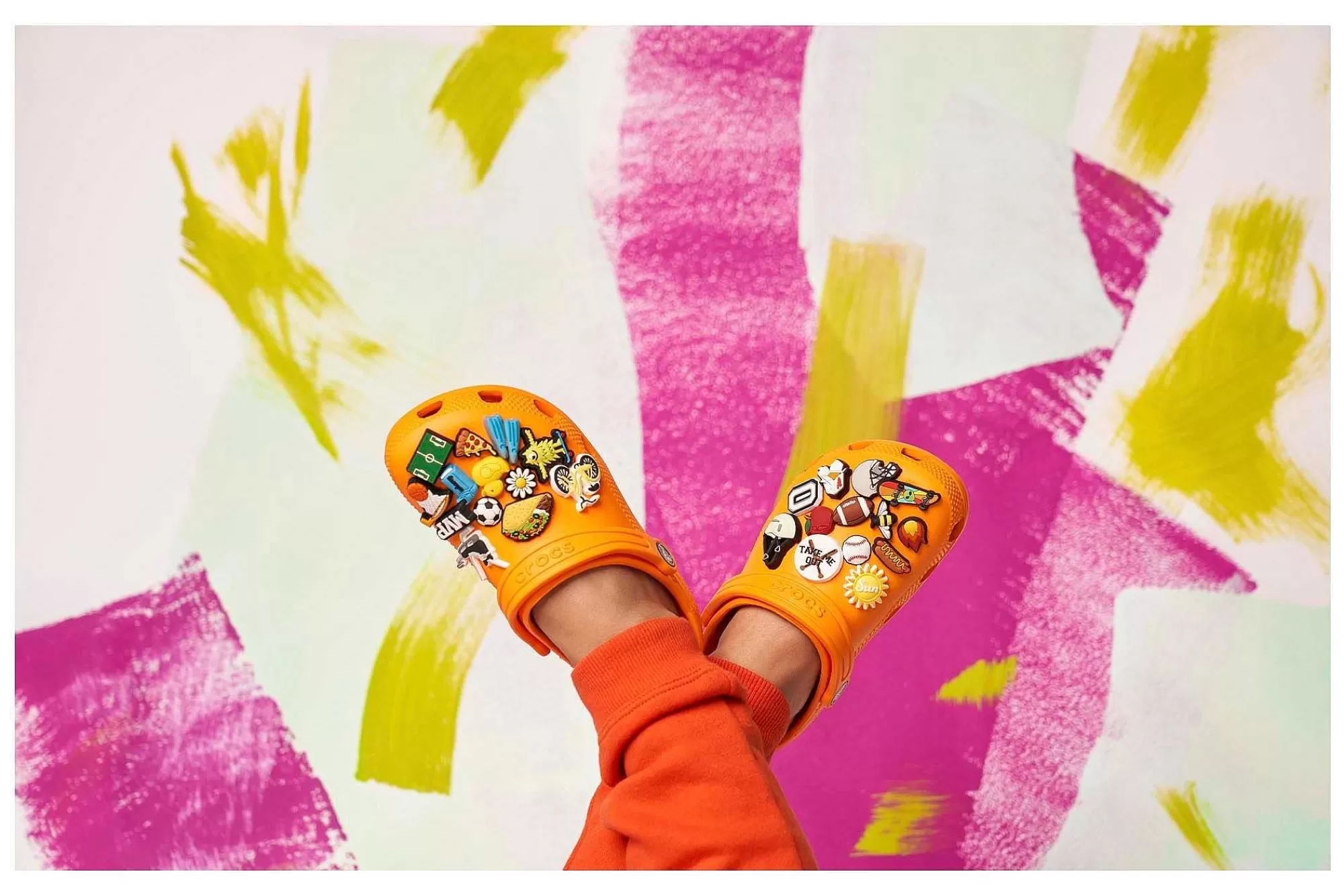 New Pines Hello Kitty Glitter Cat Pines